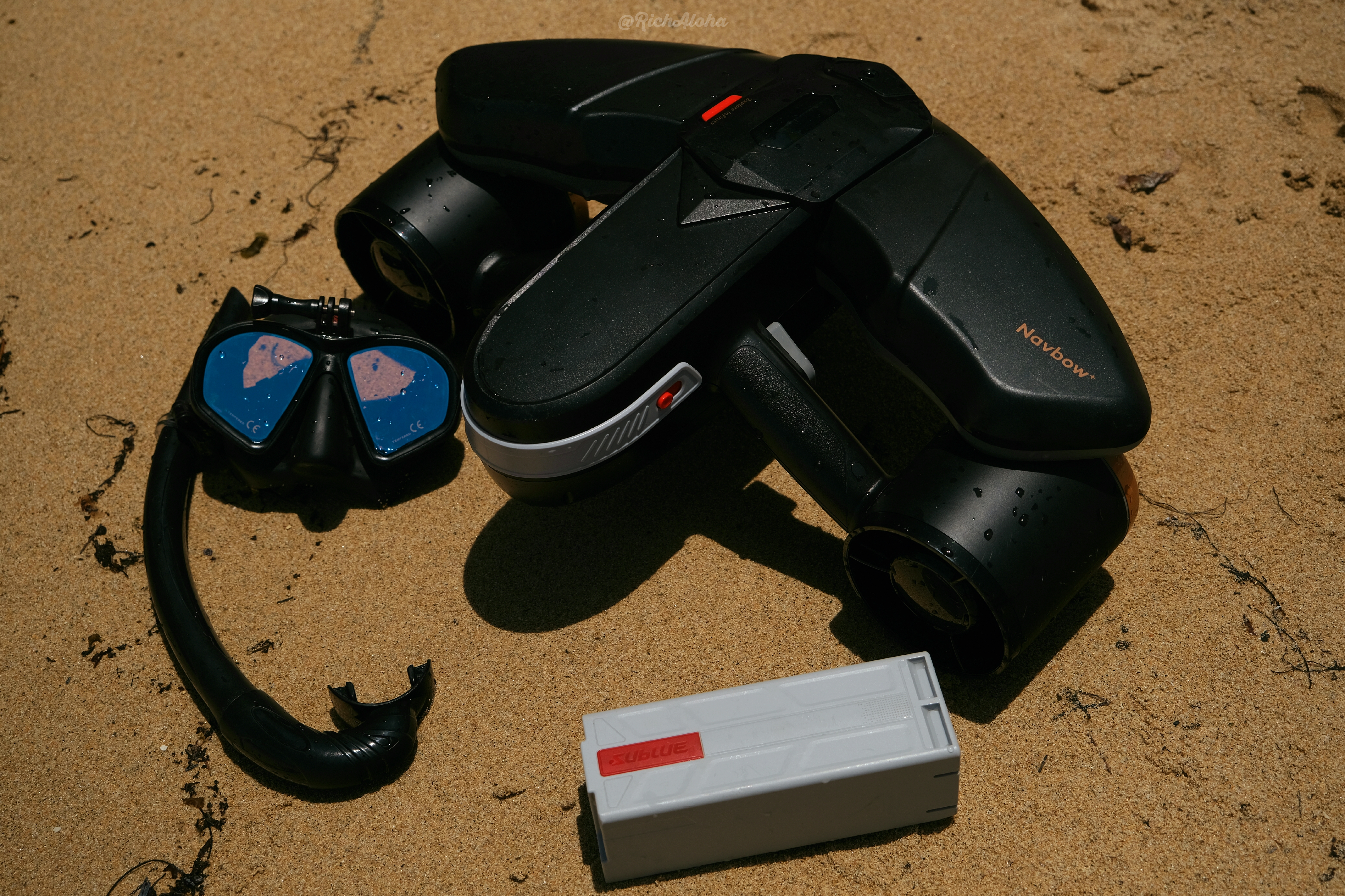 Sublue Navbow+ Smart Underwater Scooter