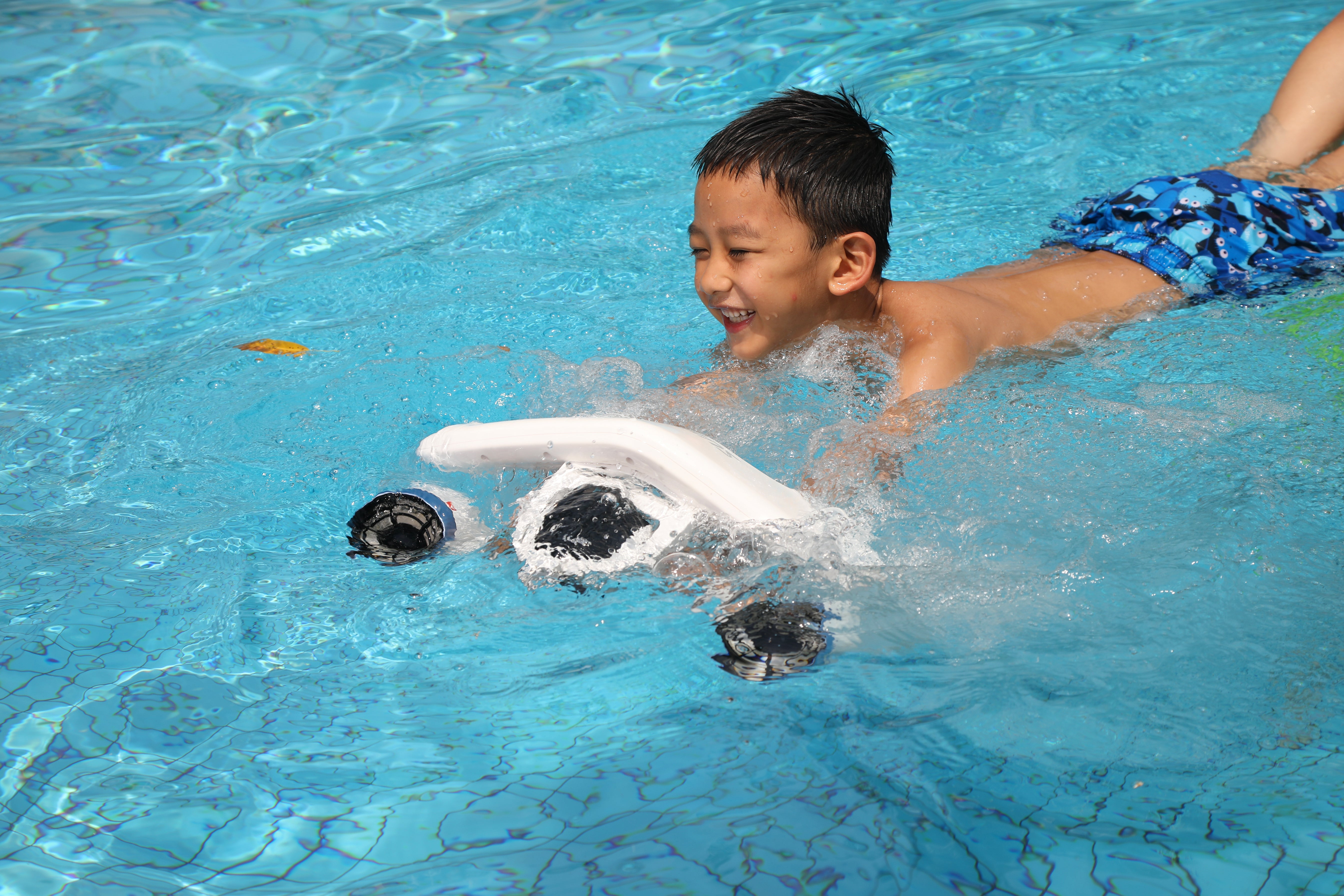 Mix Underwater Scooter – Family-Friendly Dual Motor Water Scooter