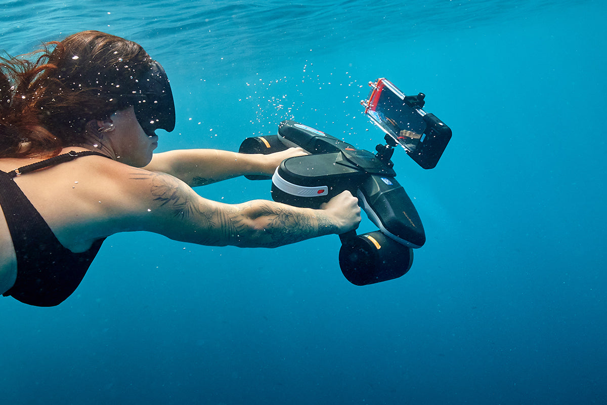Sublue Navbow+ Smart Underwater Scooter